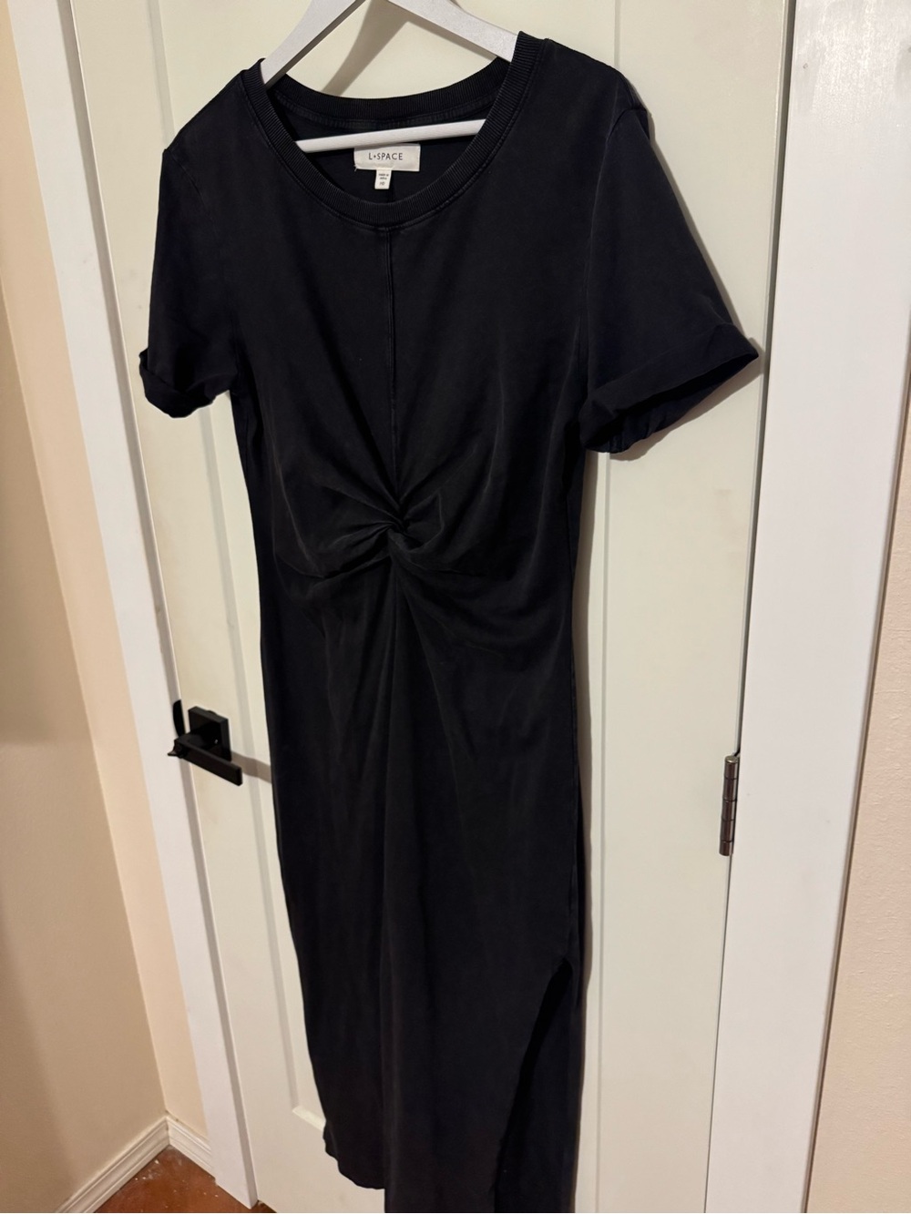 l*space Beachfront Black Midi Twist-Front Tee Dress